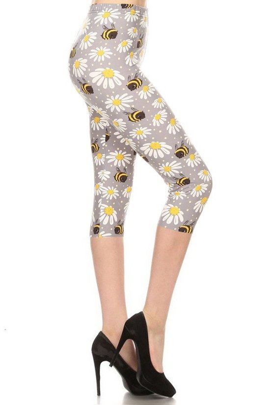 High Waisted Capri Leggings In An Allover Floral And Bee Print